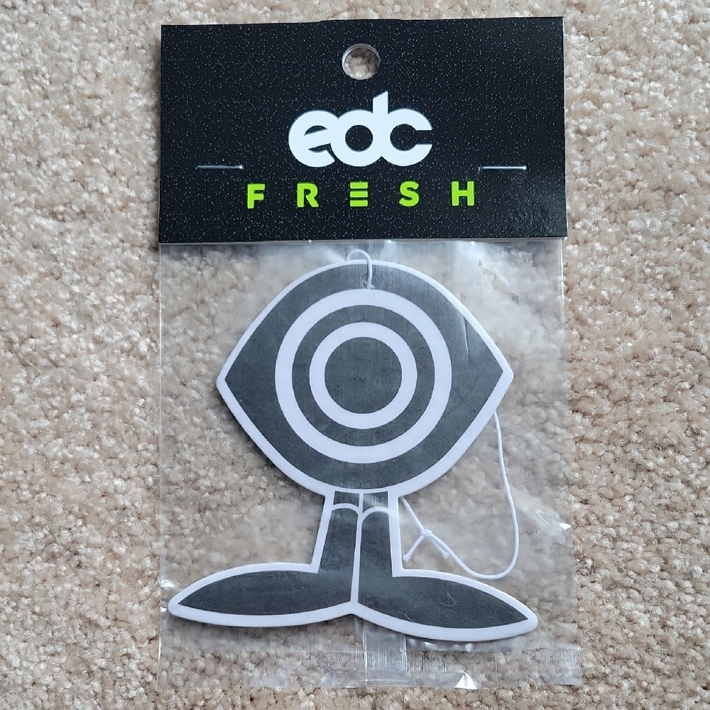 DC Fresh Black and White Air Freshener